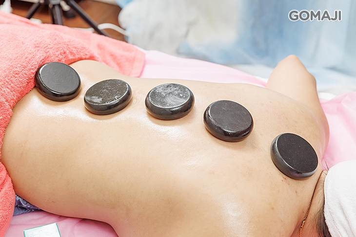 泰國熱石活絡排導按摩