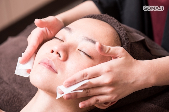 純淨卸妝 + 保濕淨膚潔顏