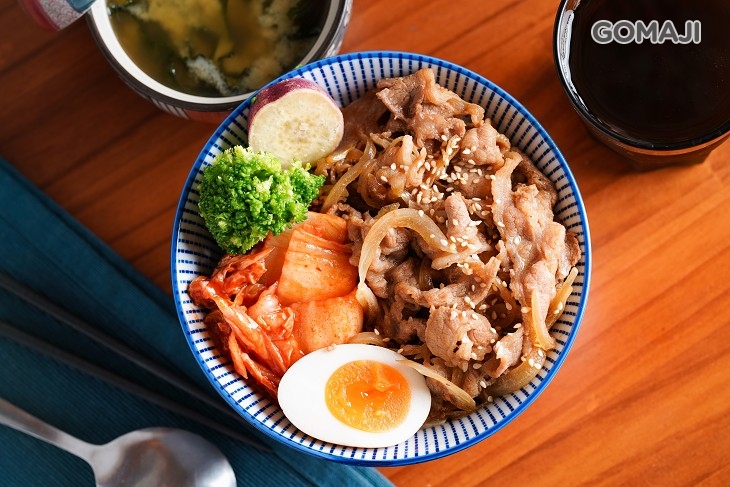 炙燒牛五花丼