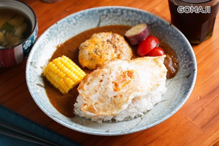 起司漢堡排咖哩飯