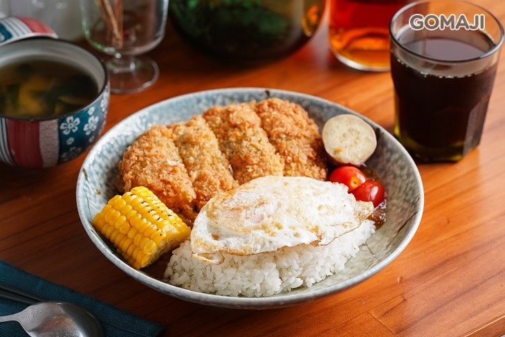 厚切豬排咖哩飯
