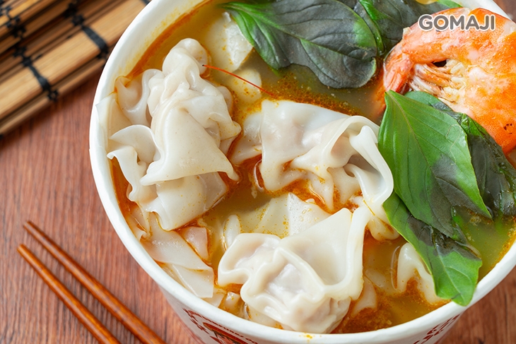 南洋沙叻鮮肉扁食鍋燒意麵