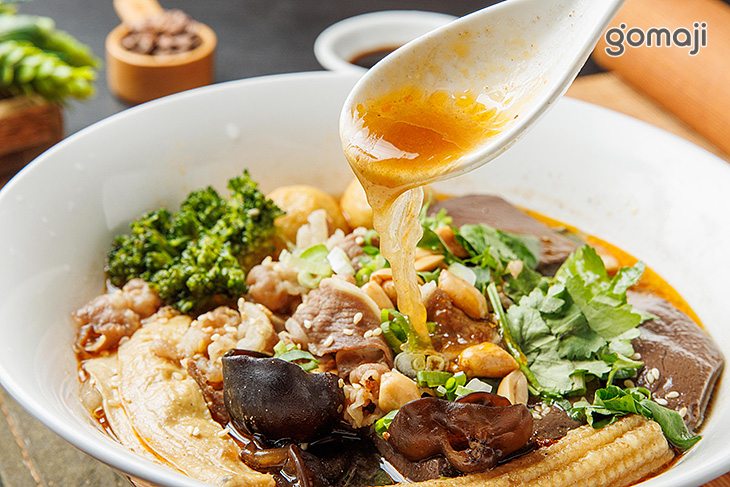 綜合牛肉酸辣粉