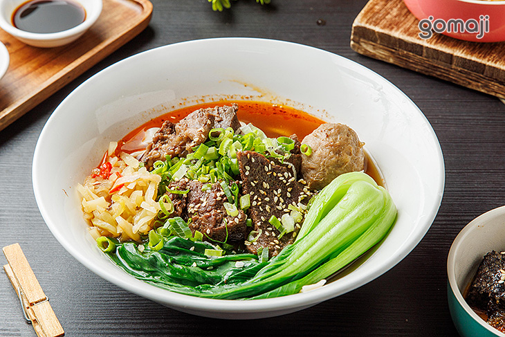 川味牛肉麵