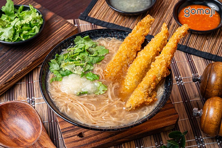 爆卵柳葉魚麵線