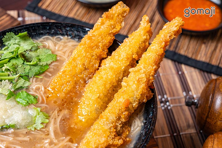 爆卵柳葉魚麵線