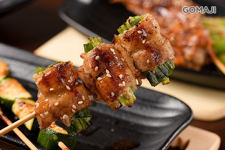 牛肋串/櫛瓜/青蔥豬肉串/雞肉串