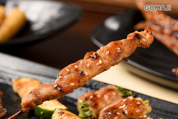 牛肋串/櫛瓜/青蔥豬肉串/雞肉串