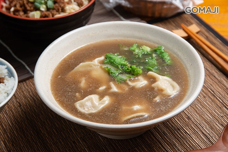 肉骨茶蝦仁湯餃