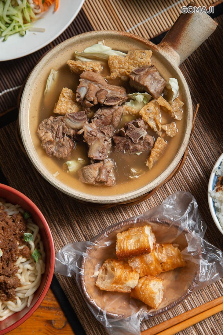 肉骨茶 (附油條)