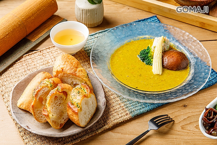 檸檬香菜綠咖哩(五辛蔬食、小辣)