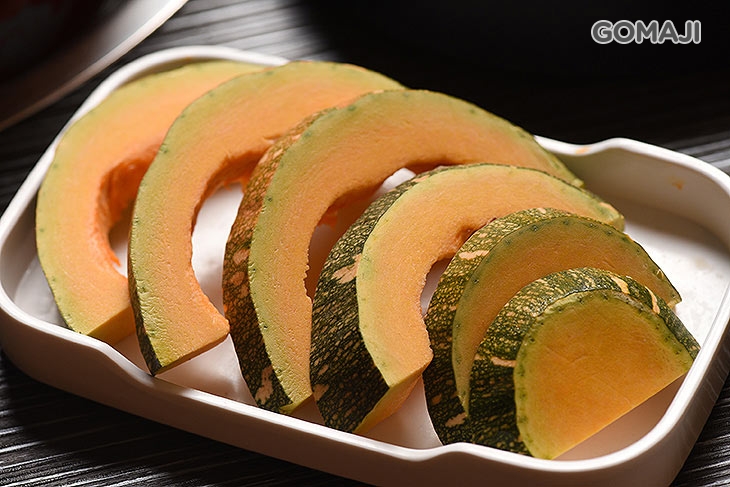 各式盤子(每盤55元)