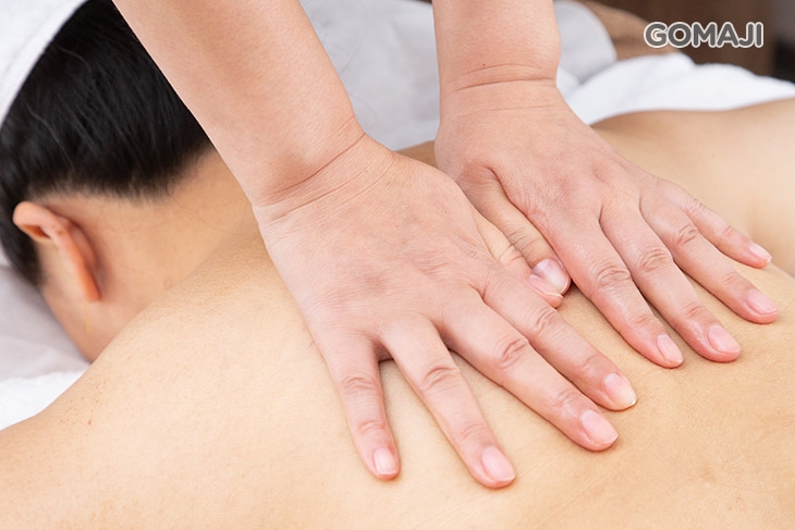 香氛精油舒壓按摩(背至腿部)