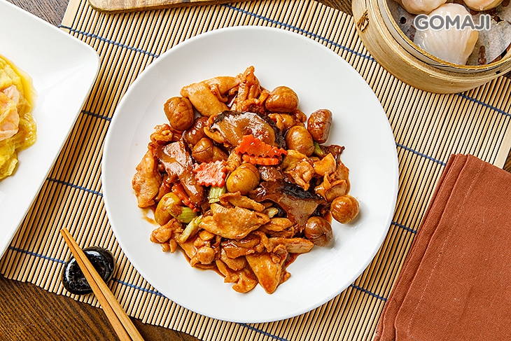 北菇栗子炒雞球