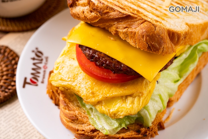 牛肉滑蛋起司丹麥吐司