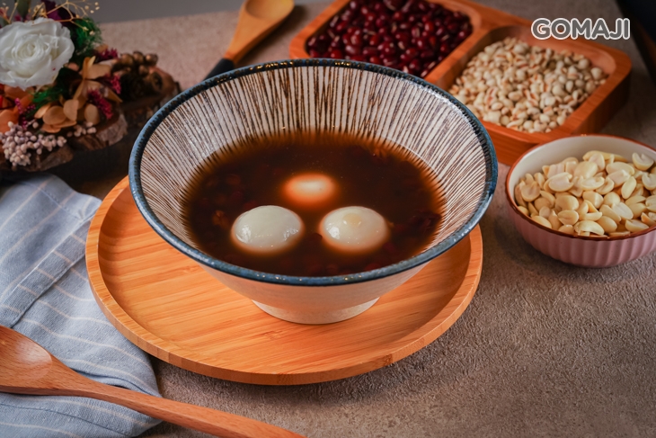包餡湯圓紅豆湯