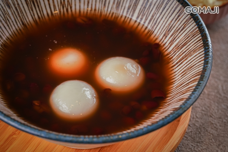 包餡湯圓紅豆湯