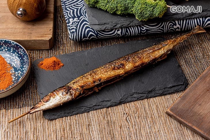 鹽烤秋刀魚
