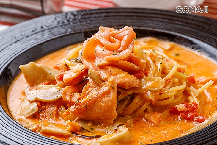 義大利麵(粉紅醬燻鮭魚)