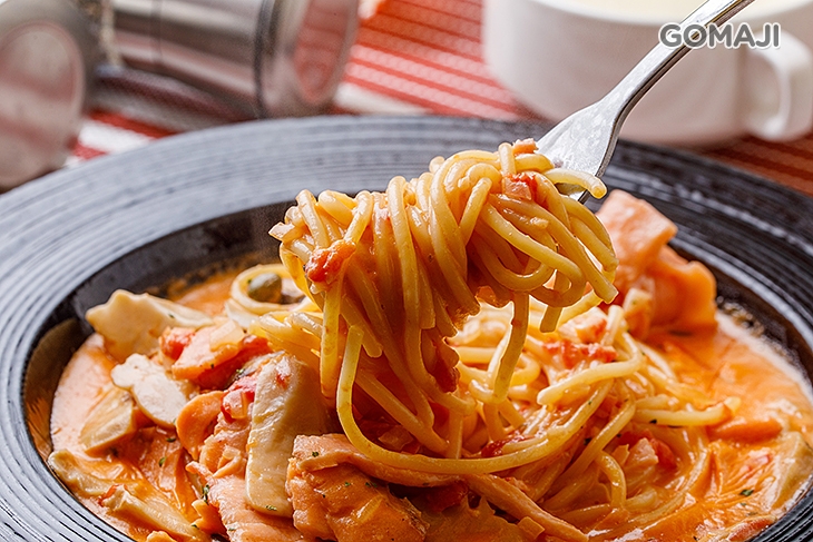 義大利麵(粉紅醬燻鮭魚)