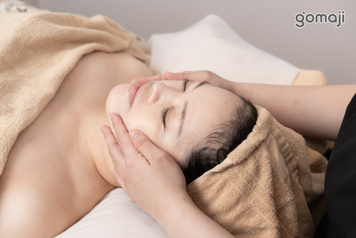 臉部極效煥白精華油臉部鬆筋整顏