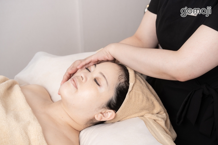 臉部極效煥白精華油臉部鬆筋整顏