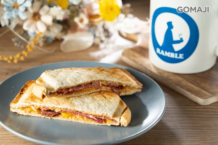 花生燻牛肉磚壓三明治