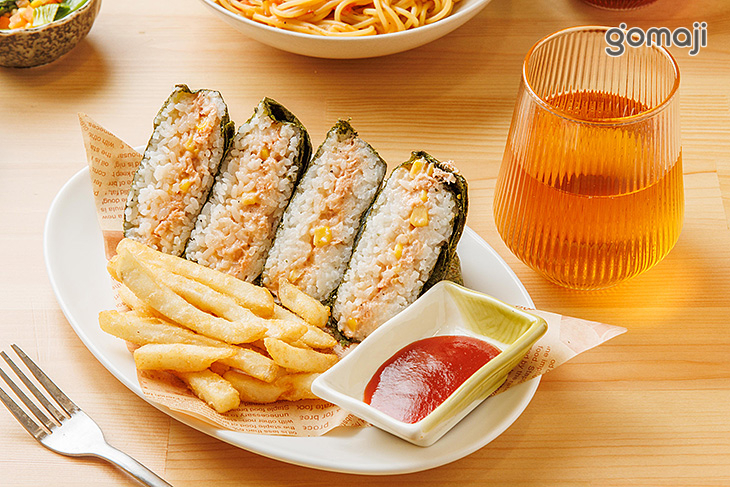 鮪魚玉米飯糰餐