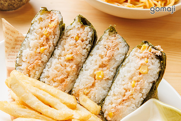 鮪魚玉米飯糰餐