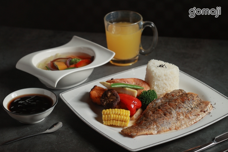 鮮嫩鱸魚排套餐