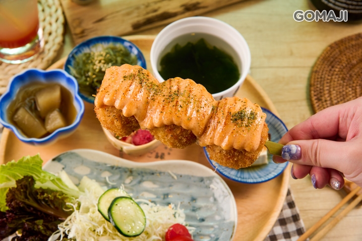 明太子鮭魚起司炸飯糰