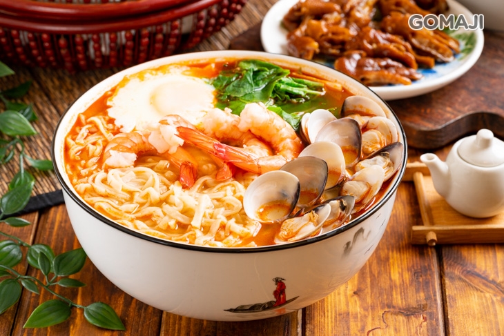 鮮蝦蛤蠣麵