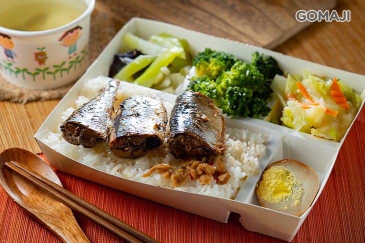 佃煮秋刀魚飯