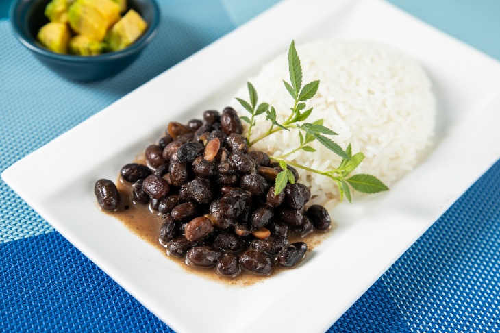 墨西哥塔可餅附餐_黑豆飯