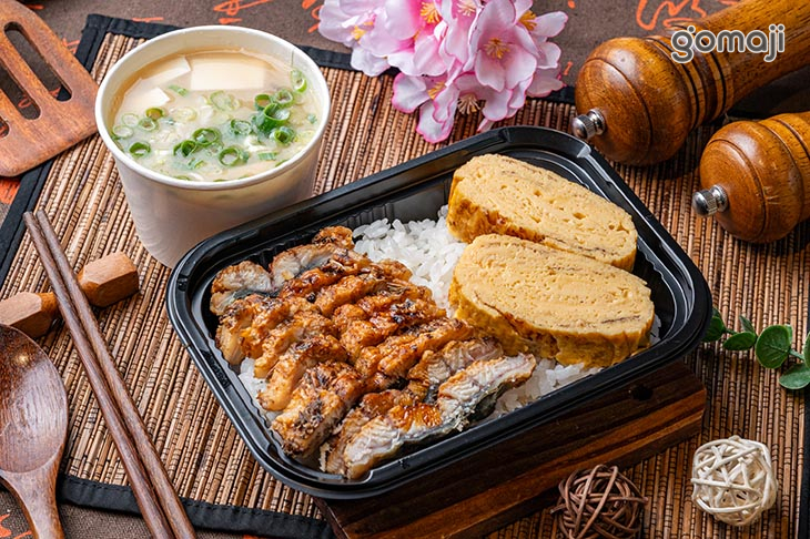 C.備長炭烤鰻魚弁當