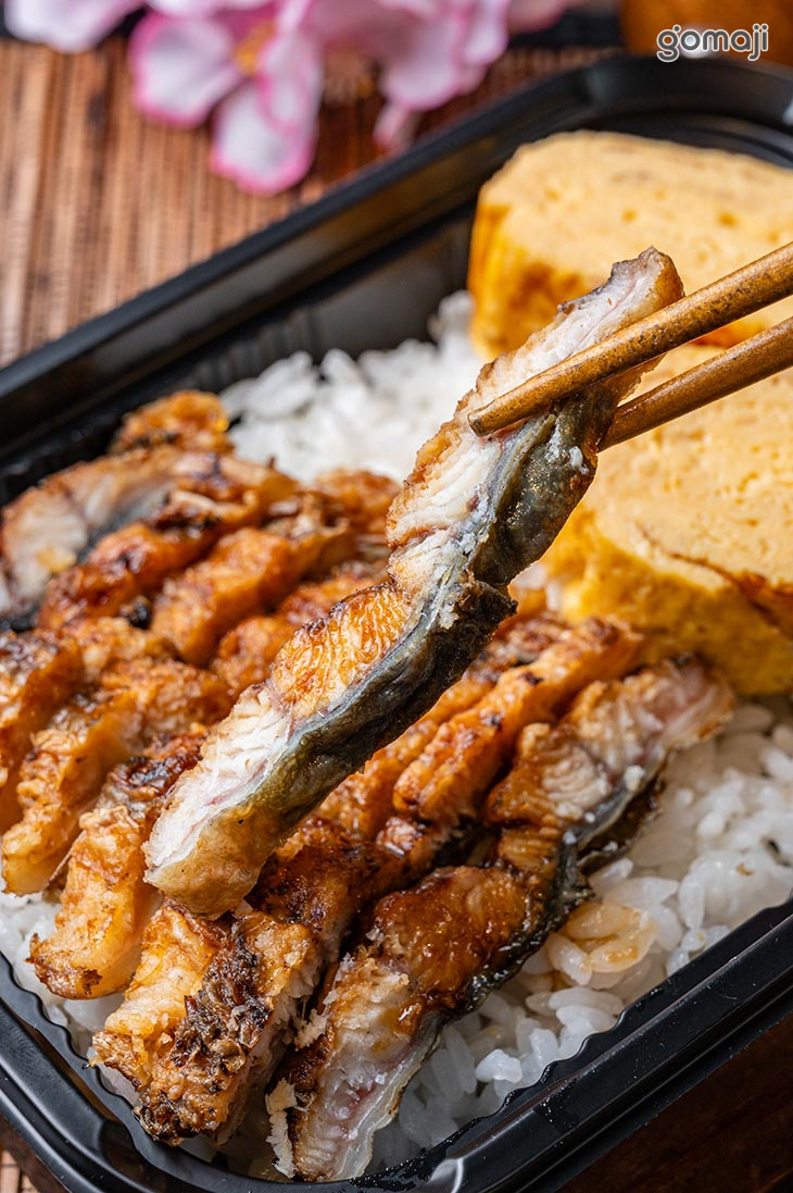 C.備長炭烤鰻魚弁當