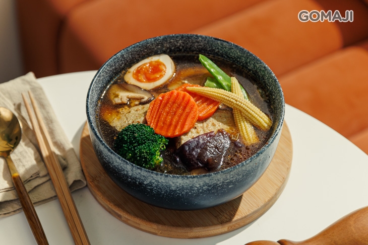 招牌麻辣臭豆腐湯