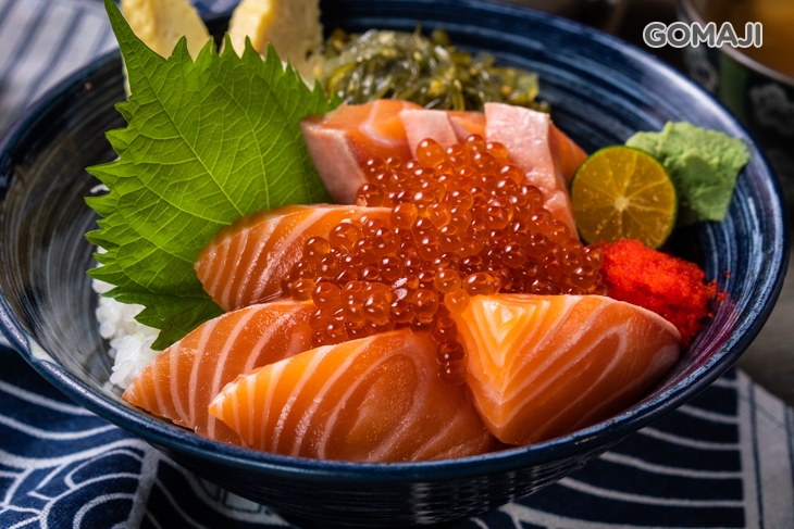 鮭魚親子丼