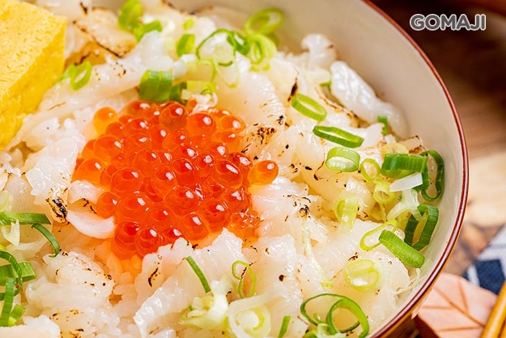 比目魚緣側壽司丼