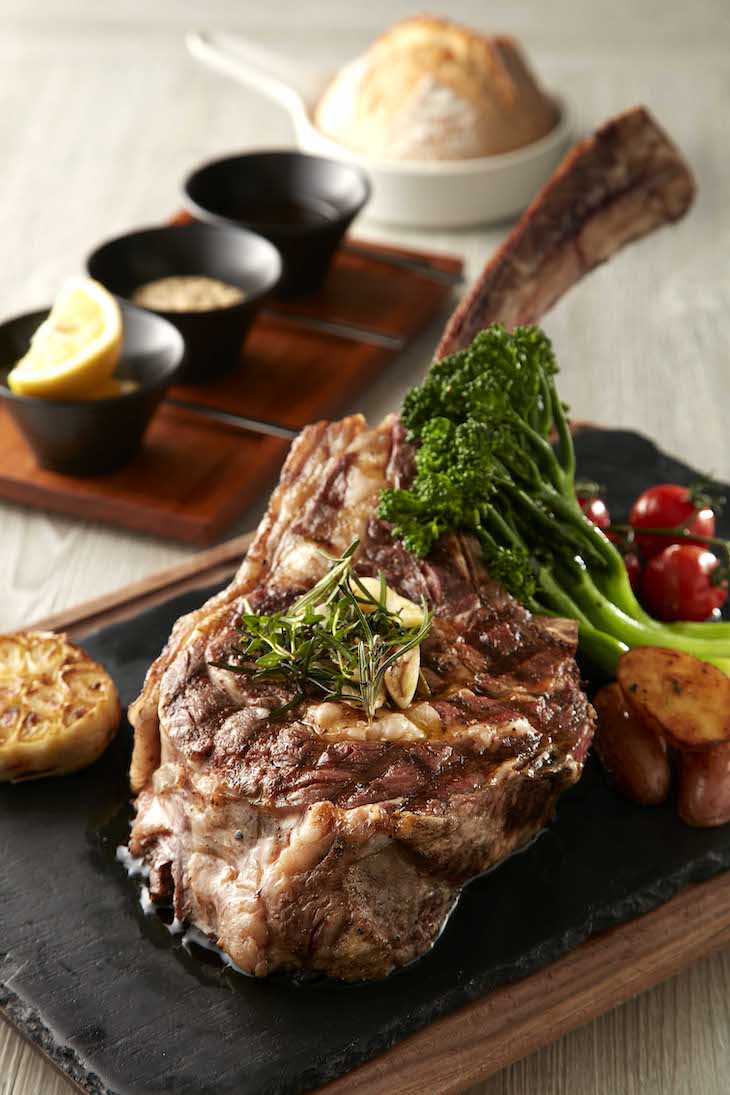 爐烤美國精選戰斧牛排50盎司一客