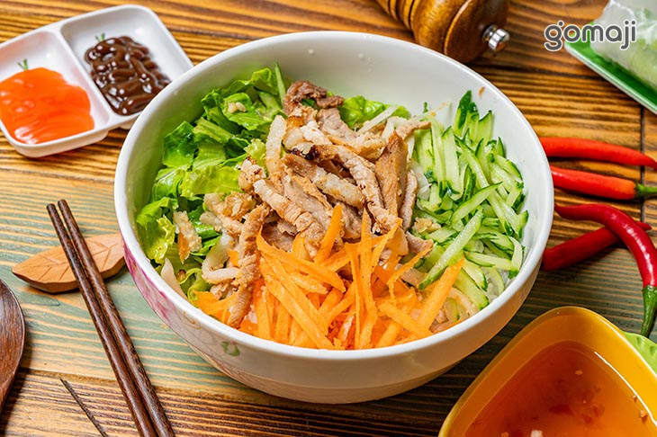 烤豬五花肉涼麵