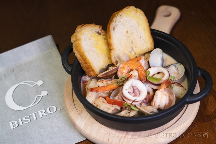 海鮮寶寶  Seafood Claypot