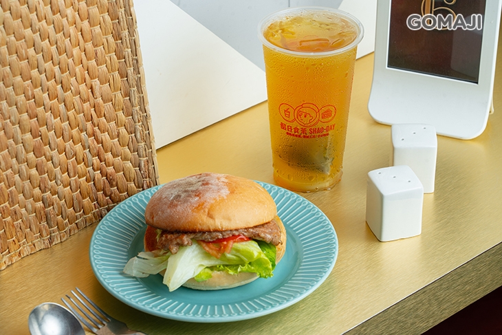 里肌米榖漢堡、日式煎茶