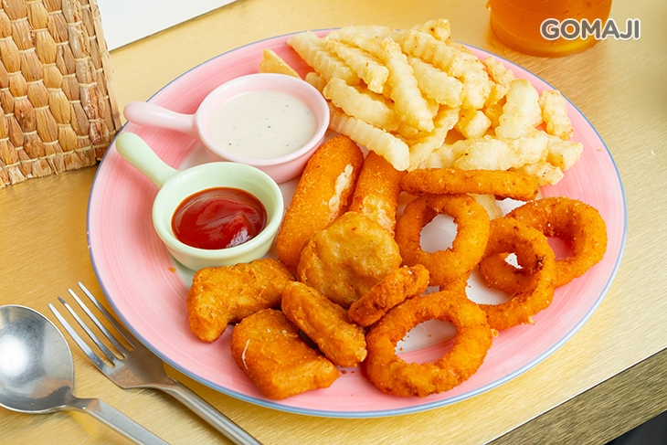 澎拜炸物拼盤、無糖綠