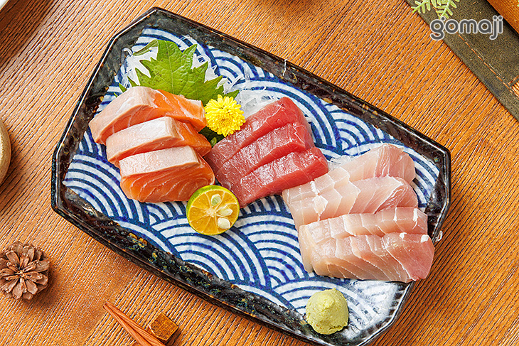 綜合生魚片10片