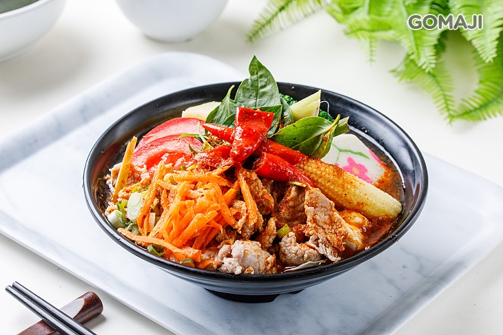 椰香酸辣湯河粉