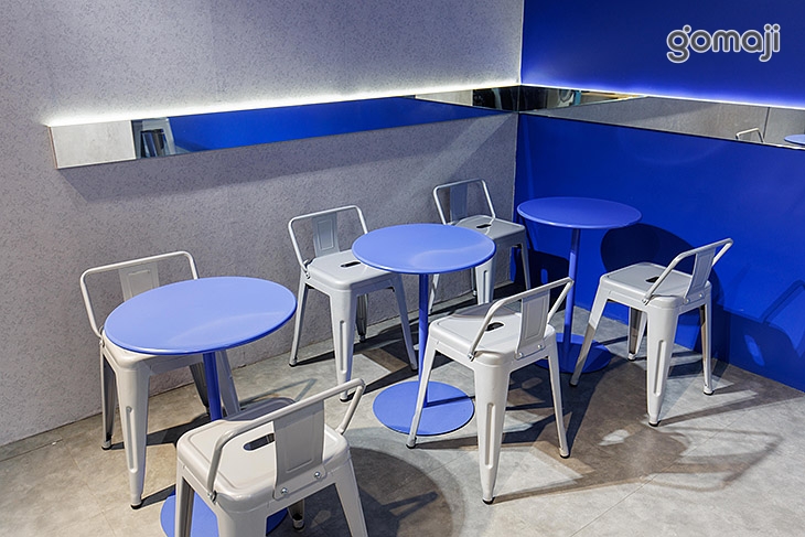 Forty4 cafe