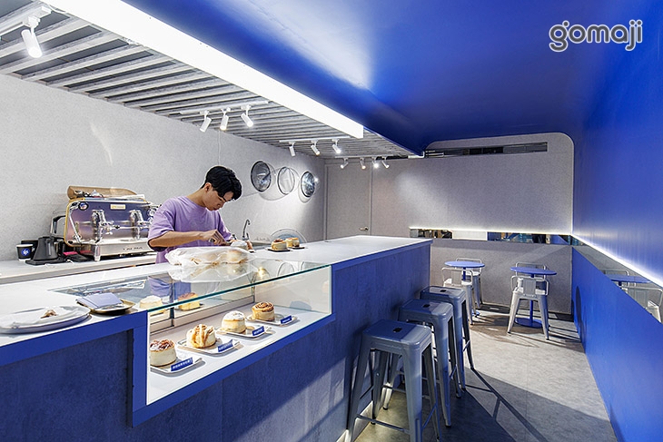 Forty4 cafe