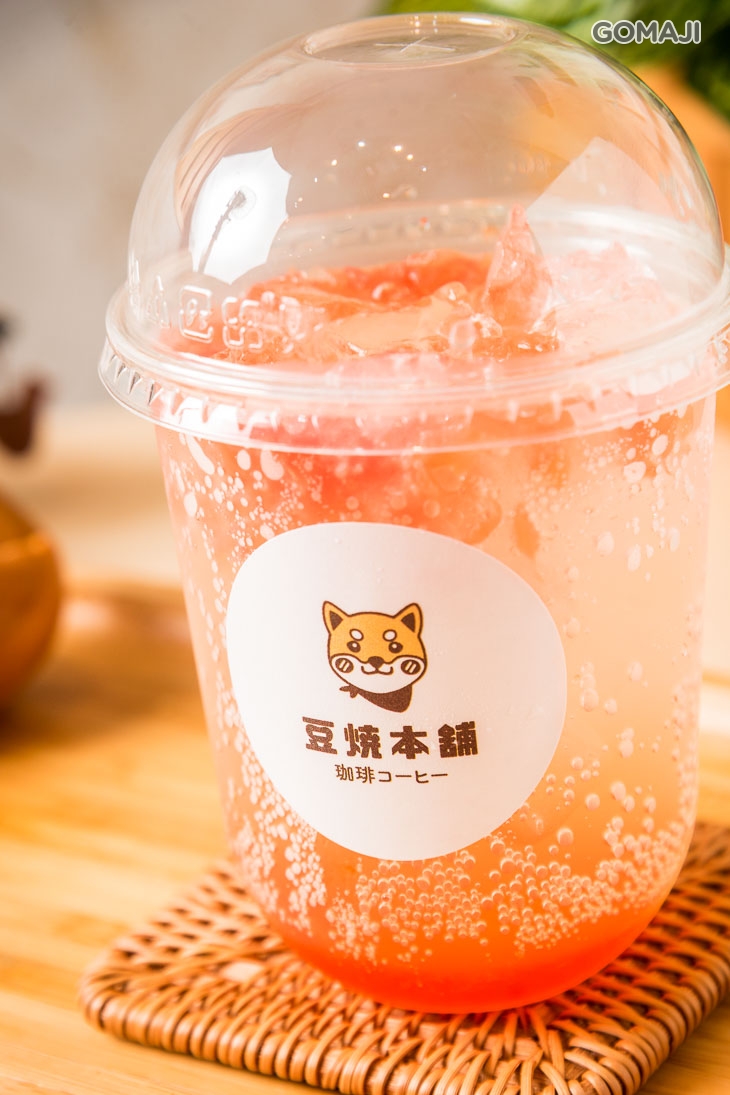 葡萄柚氣泡飲