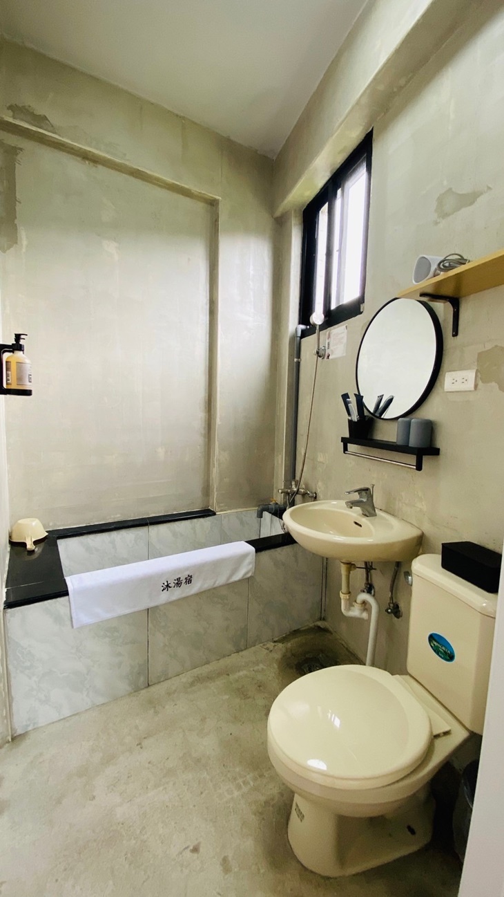 文青館-豪華四人房